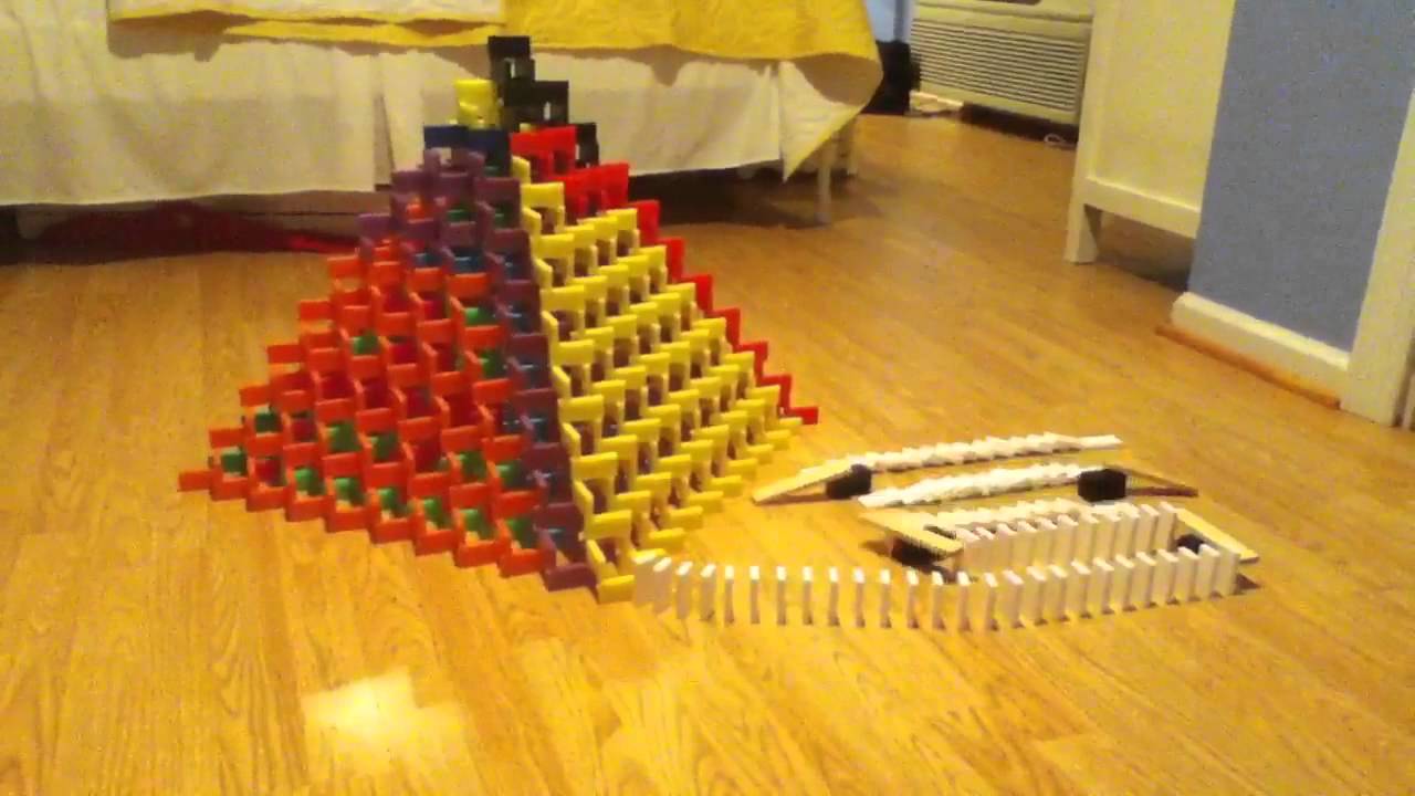 3D Domino Pyramid - YouTube