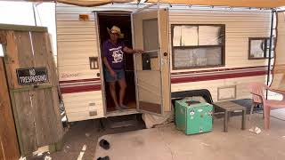 I Bought A Cheap Camper Trailer || Tiny House Tour 👀🤔🤑💰 screenshot 4