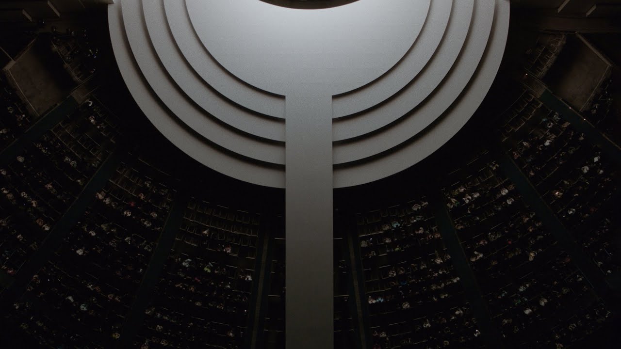 COLLECTION 8 “BEHIND THE VISION”