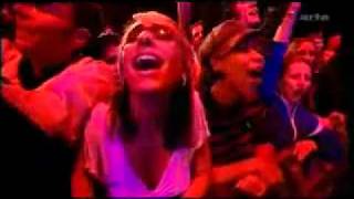 Video thumbnail of "Oasis - Dont Look Back in Anger(Live en Berlin 2002)"