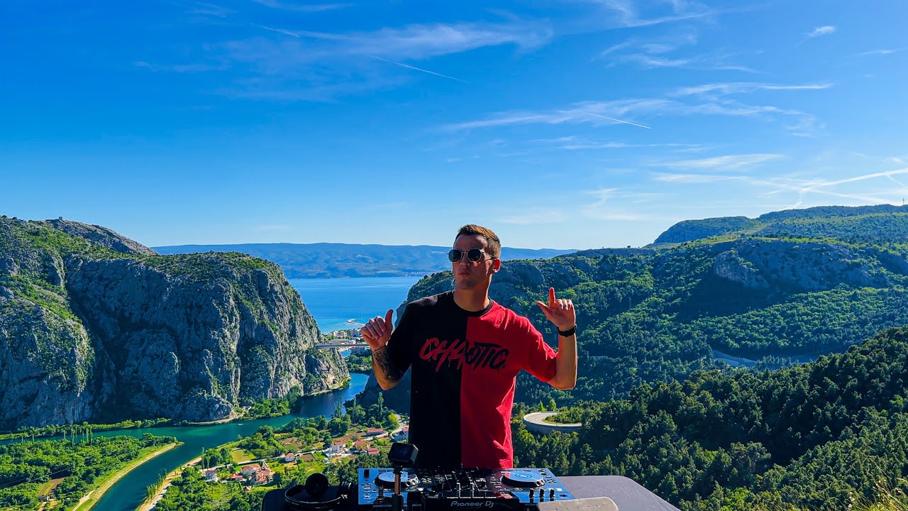 Guarda Dynamic Tech House Mix Set Selected by Felipe Grande su YouTube Guarda Dynamic Tech House Mix Set Selected by Felipe Grande su YouTube