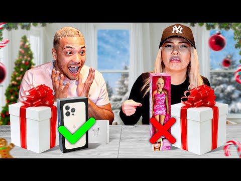 DON'T CHOOSE THE WRONG GIFT AS A COUPLE! Christmas Swap with @KAMYKIMI