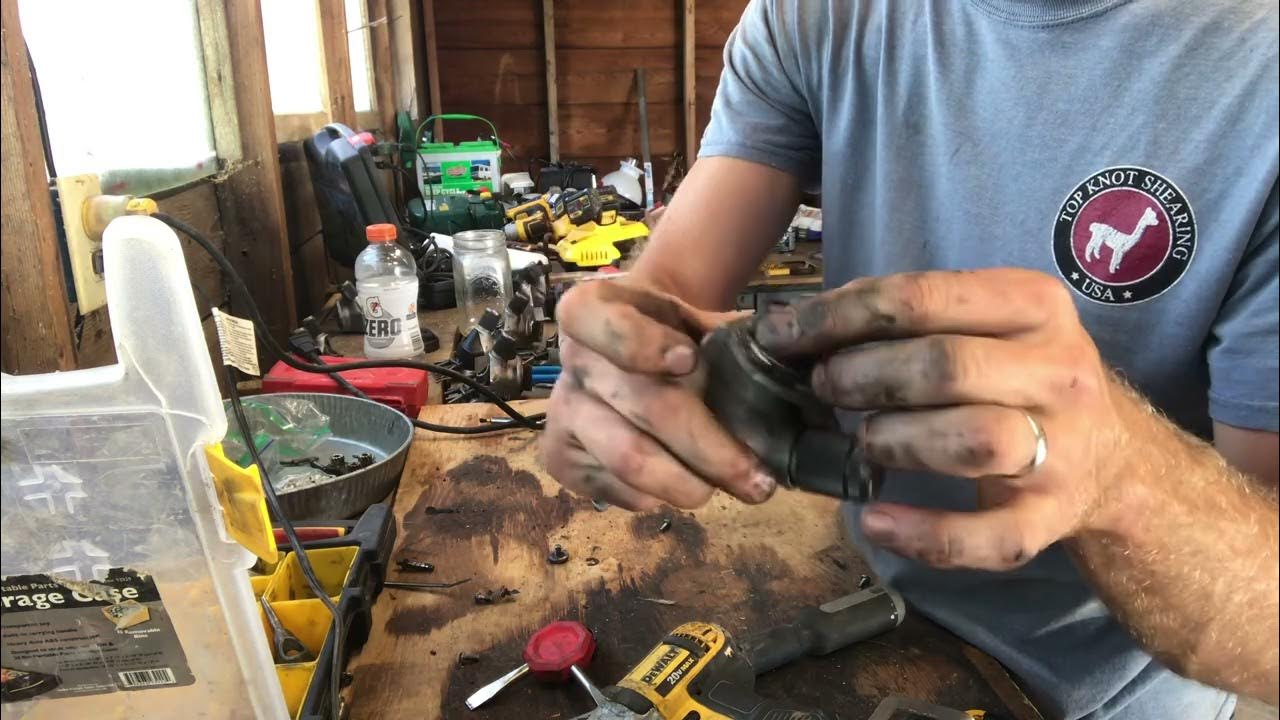 How to fix Heiniger Extra Clipper. Loud, stripped gear. Rebuild. YouTube
