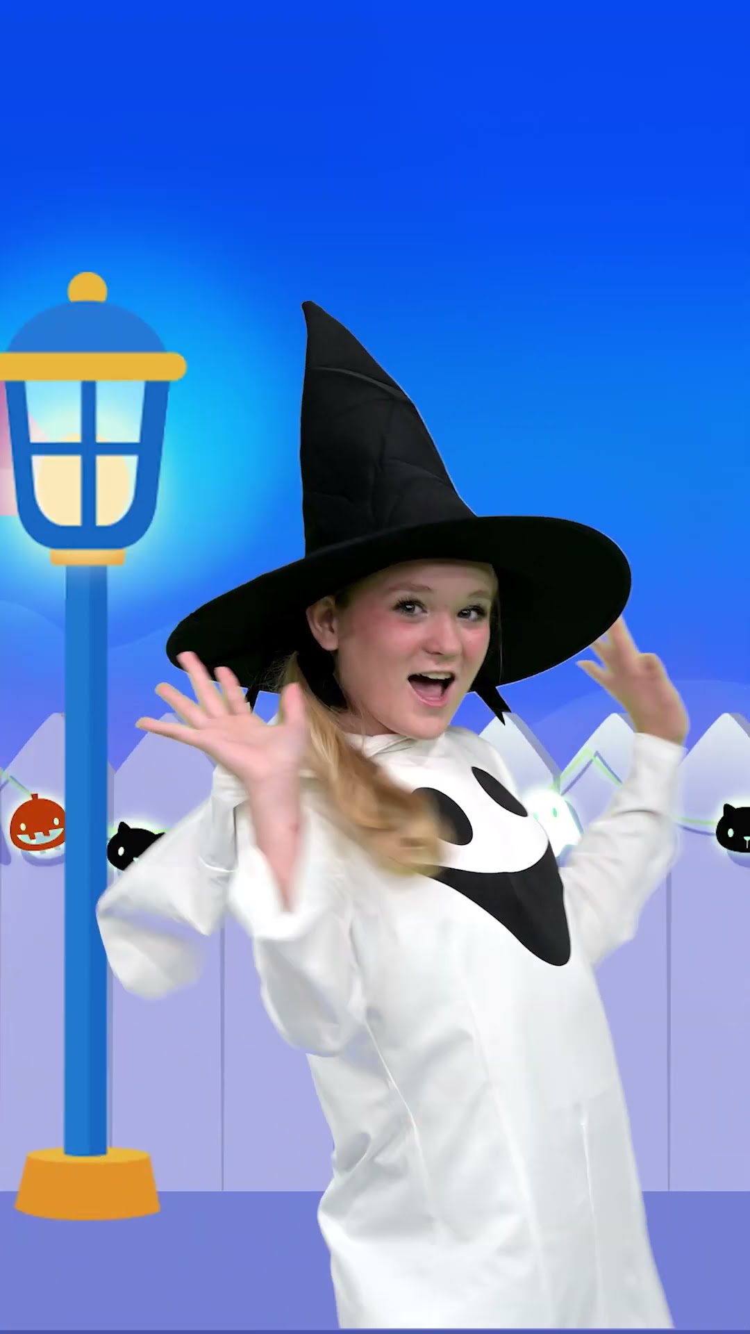 ? Halloween Dance Party Moves! ? | Five Little Pumpkins | Mother Goose Club Playhouse Songs