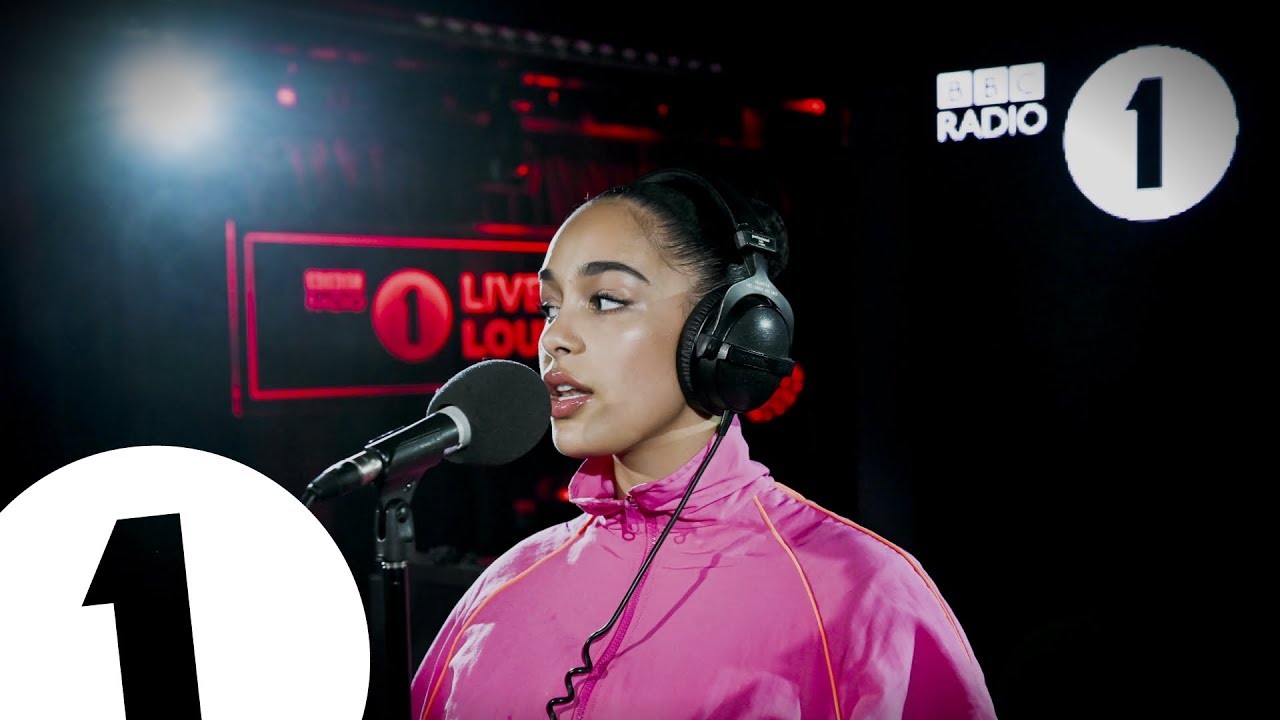 Jorja Smith - Don't Watch Me Cry in the Live Lounge