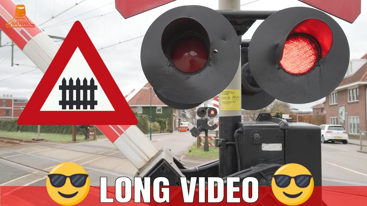 DUTCH RAILROAD CROSSING - Bunnink - Stationsweg - !!! LONG VIDEO !!!