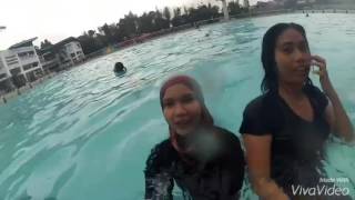 Happy weekend di kolam renang gelanggang UPI