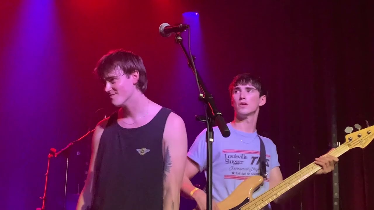 Lupin - Carolina [ Live ] NEW SONG