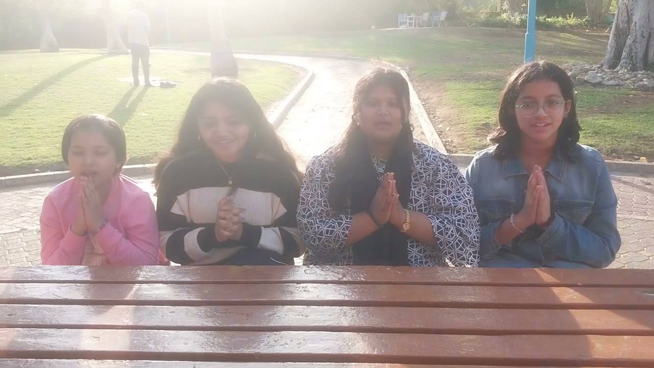 হরে কৃষ্ণ শ্রী দামোদর অষ্টকম গোপীদের মুকে শ্রবণ করুন এবং কৃপা আশীর্বাদ করুন