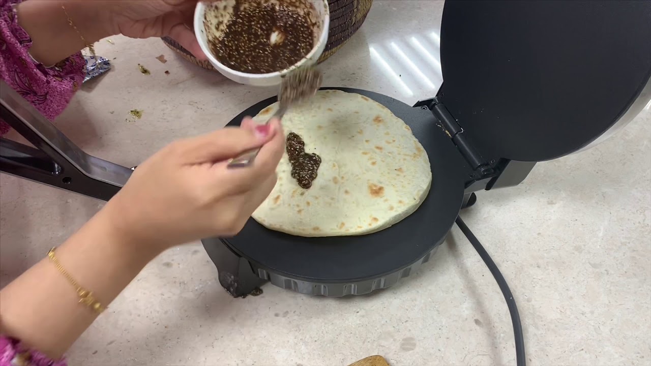 طريقة عمل الشباتي بالزعتر والاجبان