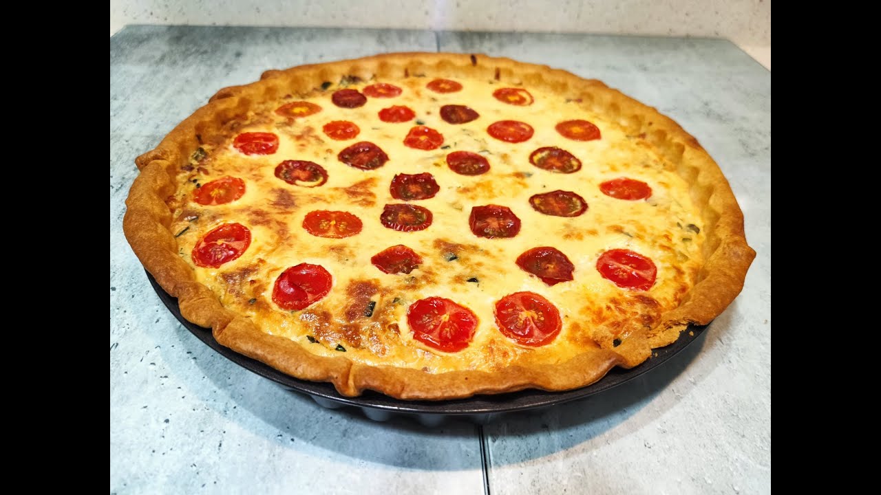 Quiche de calabacín, tomates cherry y albahaca