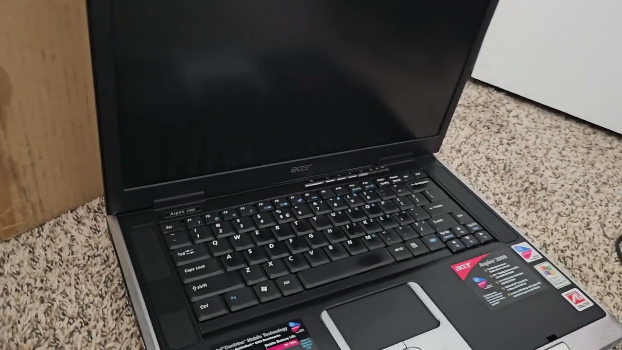 Acer Aspire 2000 | Design Overview - YouTube