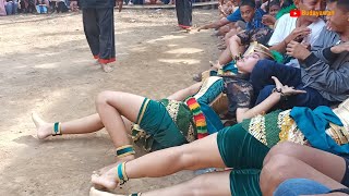 Kasihan Cewek Cewek Cantik Nyungsep Sdanai Kepentok  Kuda Lumping Kesurupan Turonggo Seto Jenar