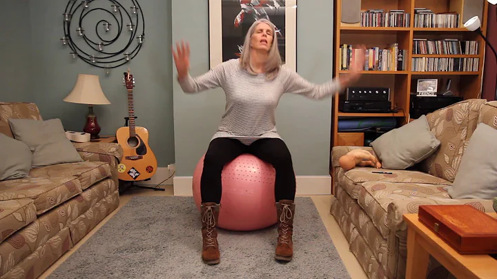 Does sitting on a ball help pregnancy? (2023)