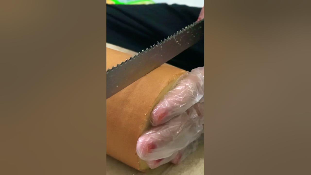 Cara memotong bolu gulung 😁