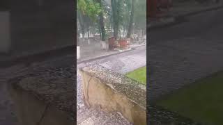 23.06 2025 год. Город-курорт Ессентуки. Ливень с градом. #ессентуки #дождь #ливень #град #стихия