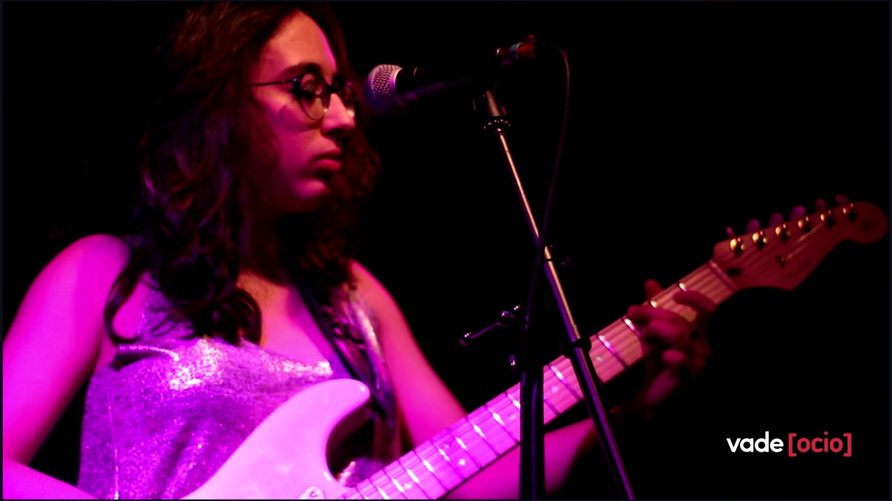 Raquel Martinfer en el Desierto Rojo vadeocio