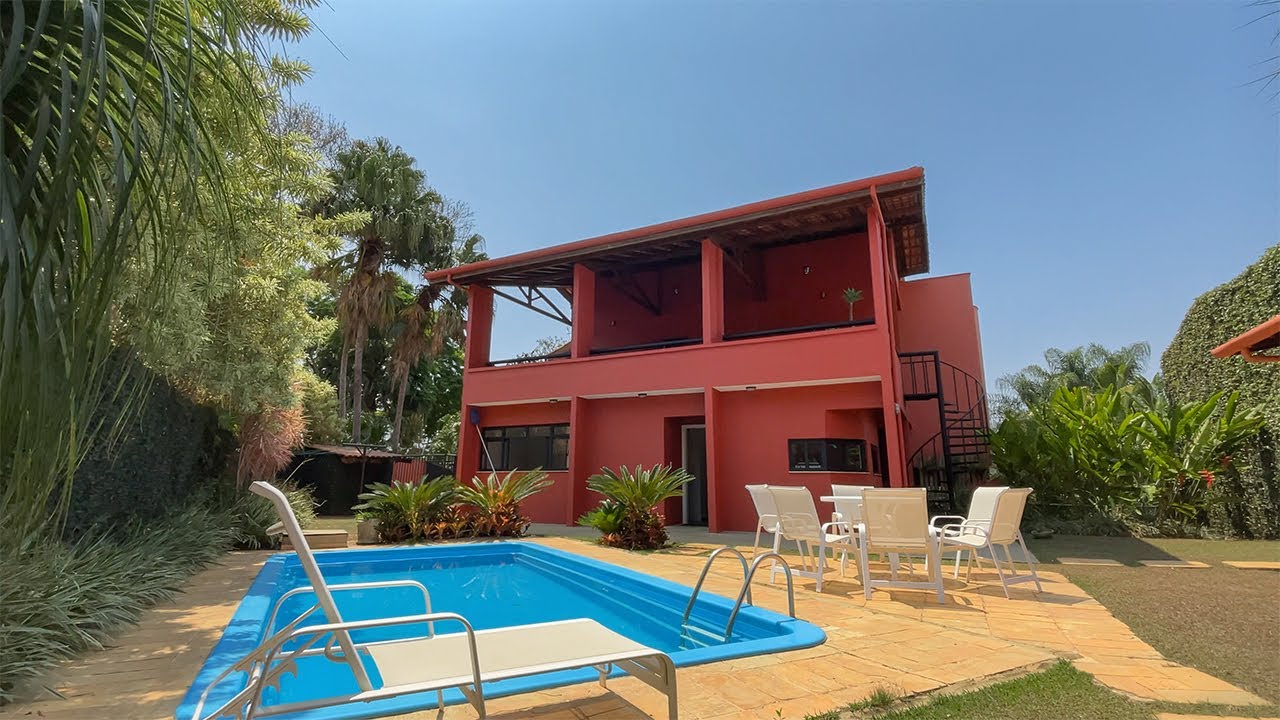 Linda casa no condomínio Recanto da Serra!