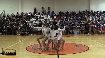 Prowling Silverettes Butler College Prep 2019 | Windy City Rumble