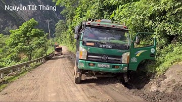 Đường từ Bắc Mê đi Bảo Lâm đi Mèo Vạc. Nguyễn Tất Thắng