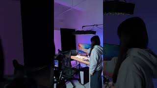 Behind the scenes of this desk lighting setup 👀