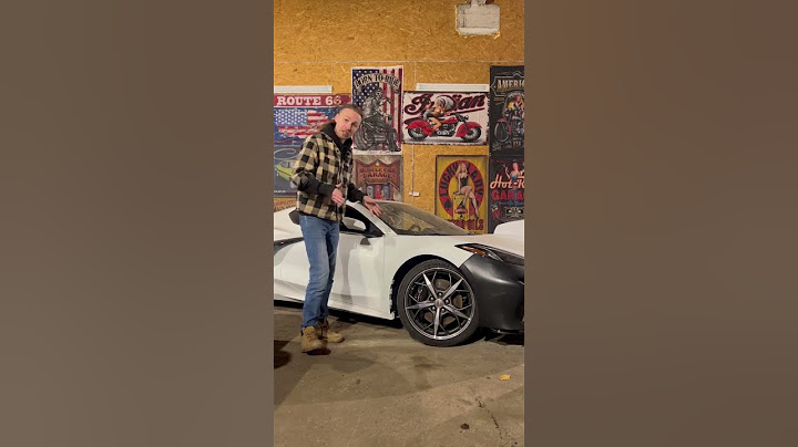 Corvette C8 спустя месяц после получения со страхового аукциона Copart