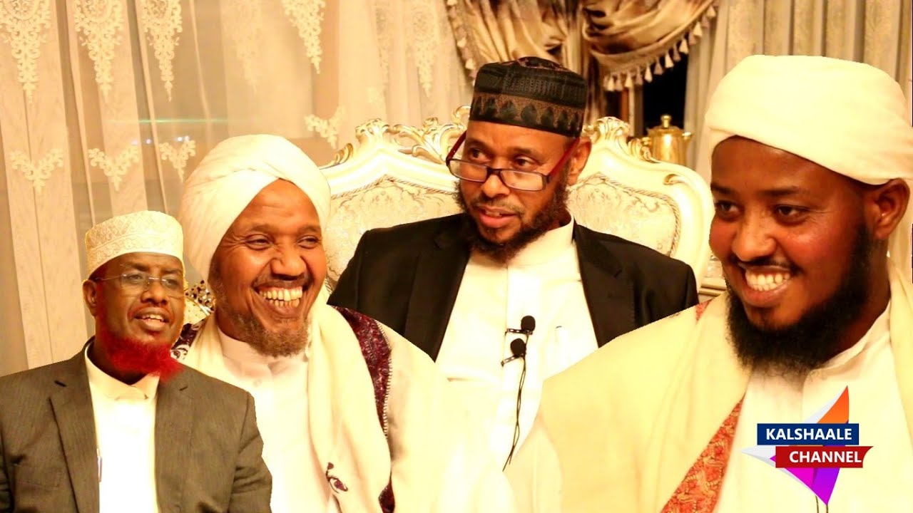 Sidee Xaasku kuu maqashay /  Su’aalo iyo Arin Qosol badan Sh  Umal , Sh  Dalxa , Sh Suufi &  Waajidi