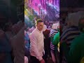 واخد قلبي وانت بعيد تعال قض معي العيد