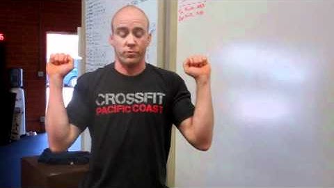 BreakingMuscle.com - The Hotel Room Handstand