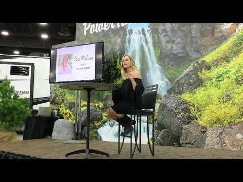 Jennie Garth at RVIA's National RV Trade Show