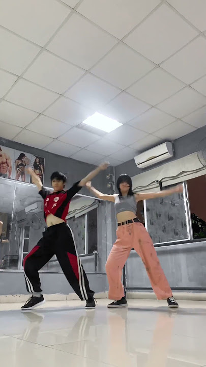 Download lagu Zara Larsson - Ain't My Fault (Jennie x Lisa Remix) | TSP Dance Cover | DC: @ty045 from Douyin