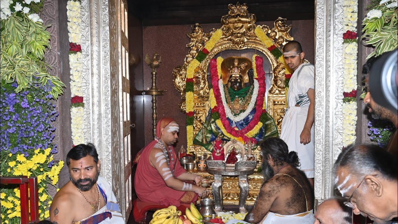 Sringeri Peetadhipathi Vidhu Shekara Bharathi Swamy Special Pooja's In Jogulamba Temple|| Gadwal Tv