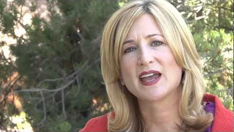 Reinvent Yourself: Who Are You Talking To?- Vook