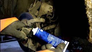 картинка: Замена передних тормозных колодок на Mitsubishi ASX Мицубиси АСХ 1,8 2013 года