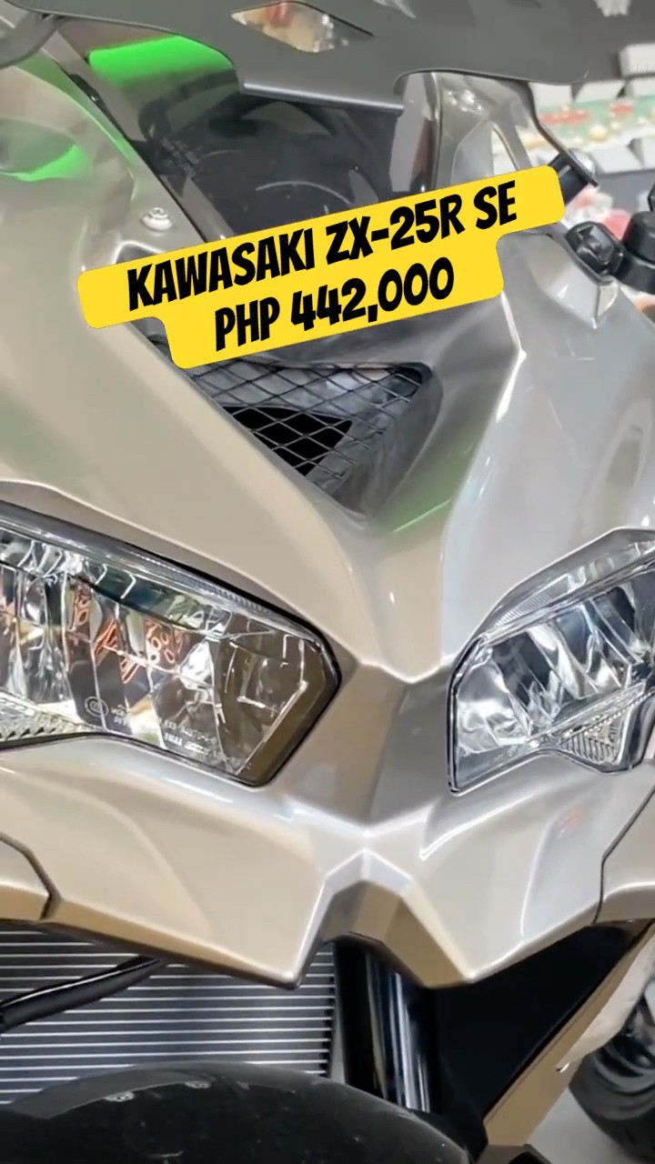 The New Kawasaki ZX-25R SE at Php 442,000 available at Kawasaki