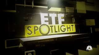 ETF Spotlight: Covid variants and travel restrictions weigh on airline stocks