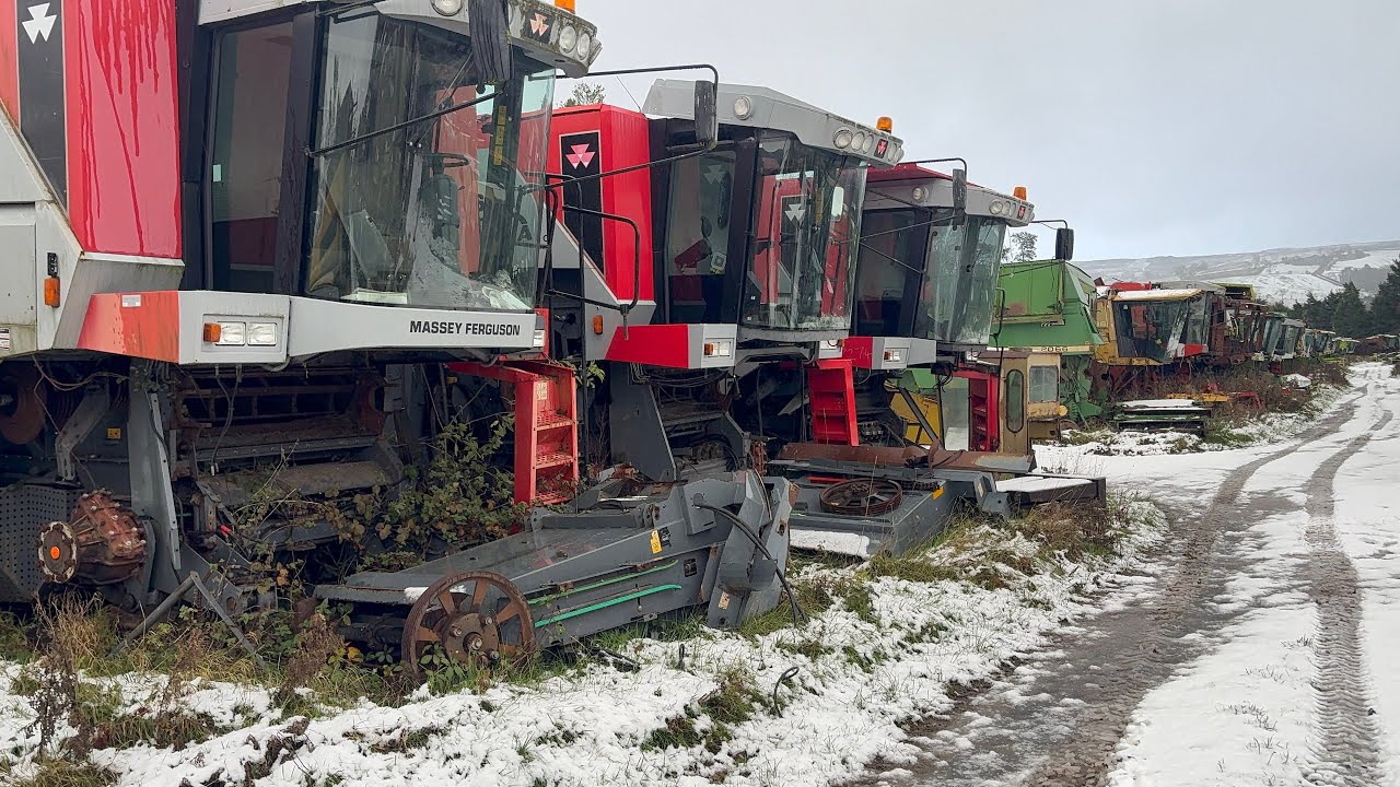 Заснеженное кладбище комбайнов