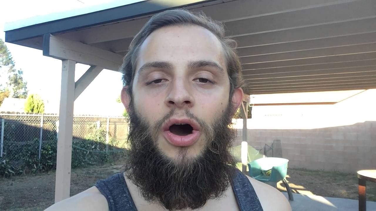 Little Red Book of Selling Review #1 - YouTube