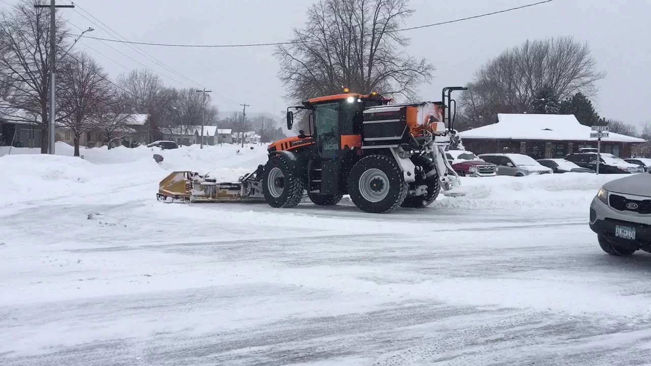 JCB Utility Fastrac - MN - YouTube