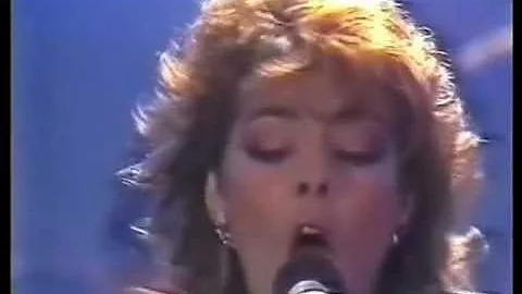 Sandra Ann - In The Heat Of The Night (live)