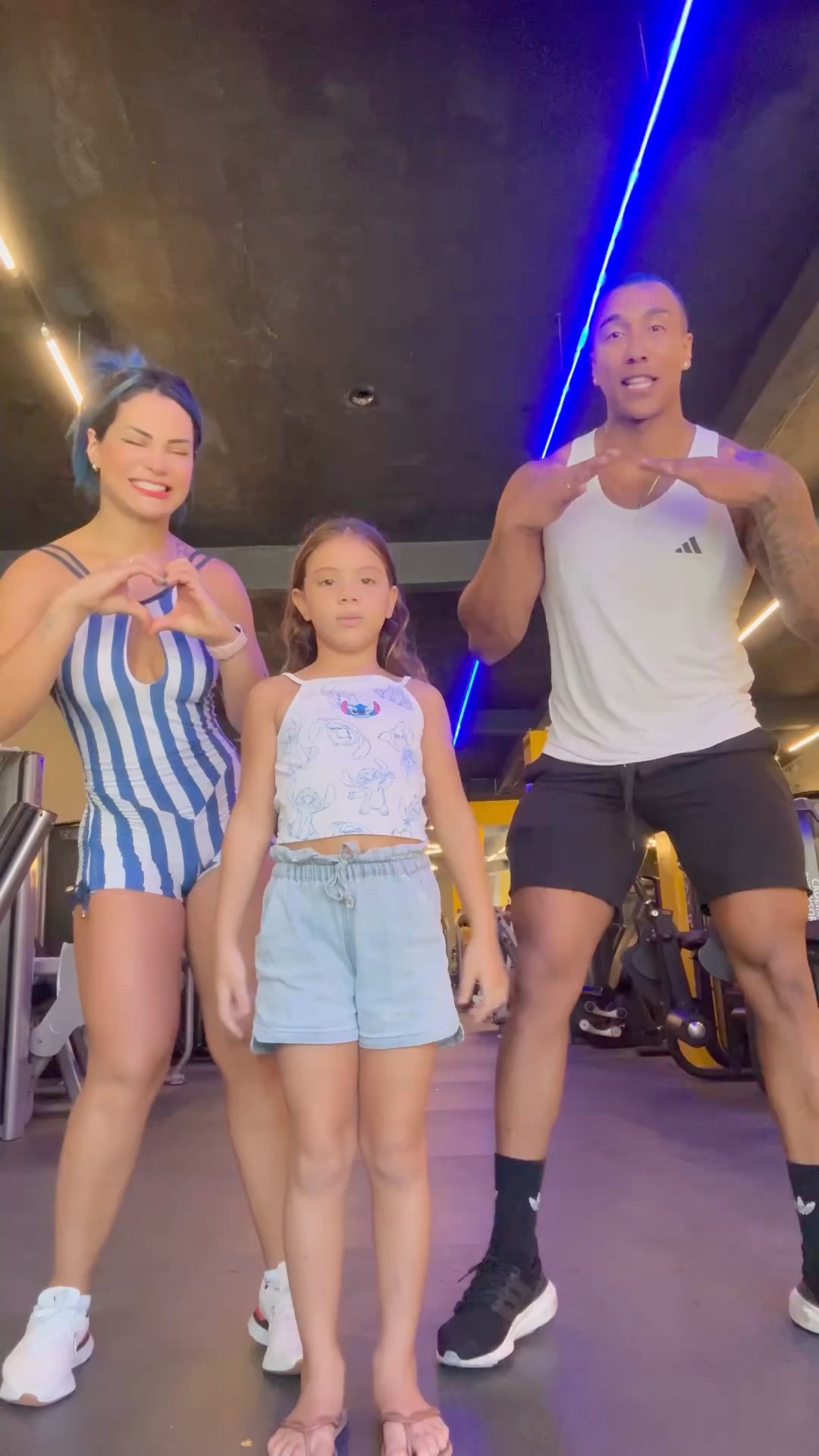 Penélope Charmosa ??com essa princesa linda, Maria! #entretenimento #dancer