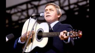 Video thumbnail of "Tom T. Hall - Fox on the Run"