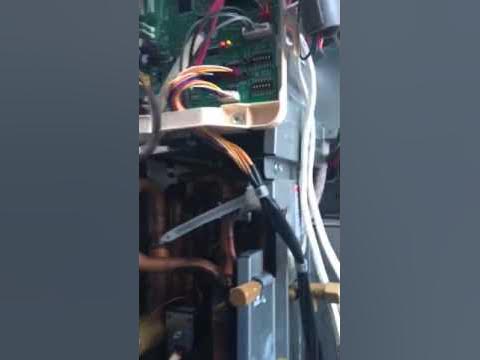 MXZ 3C30NAHZ error code 11 flashes - YouTube