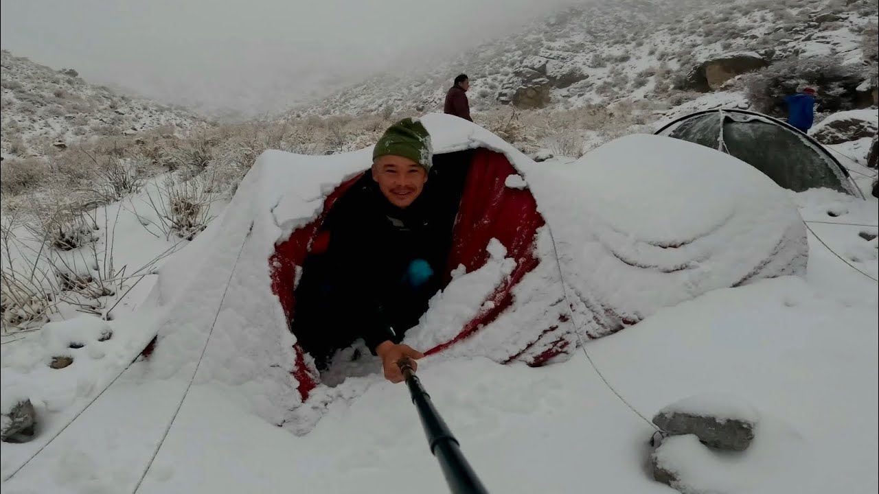 Мы не ожидали такого снегопада | Кемпинг в горах Кветты