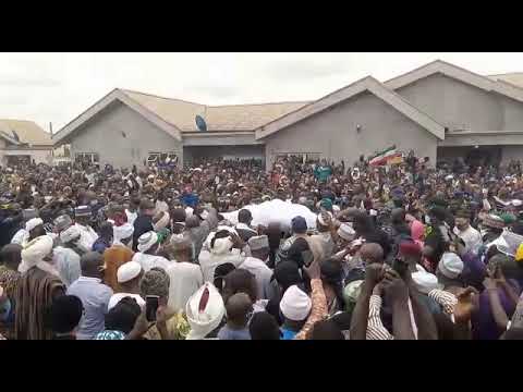 Sen Kashamu Finally laid to rest  at his Iebu Igbo residence