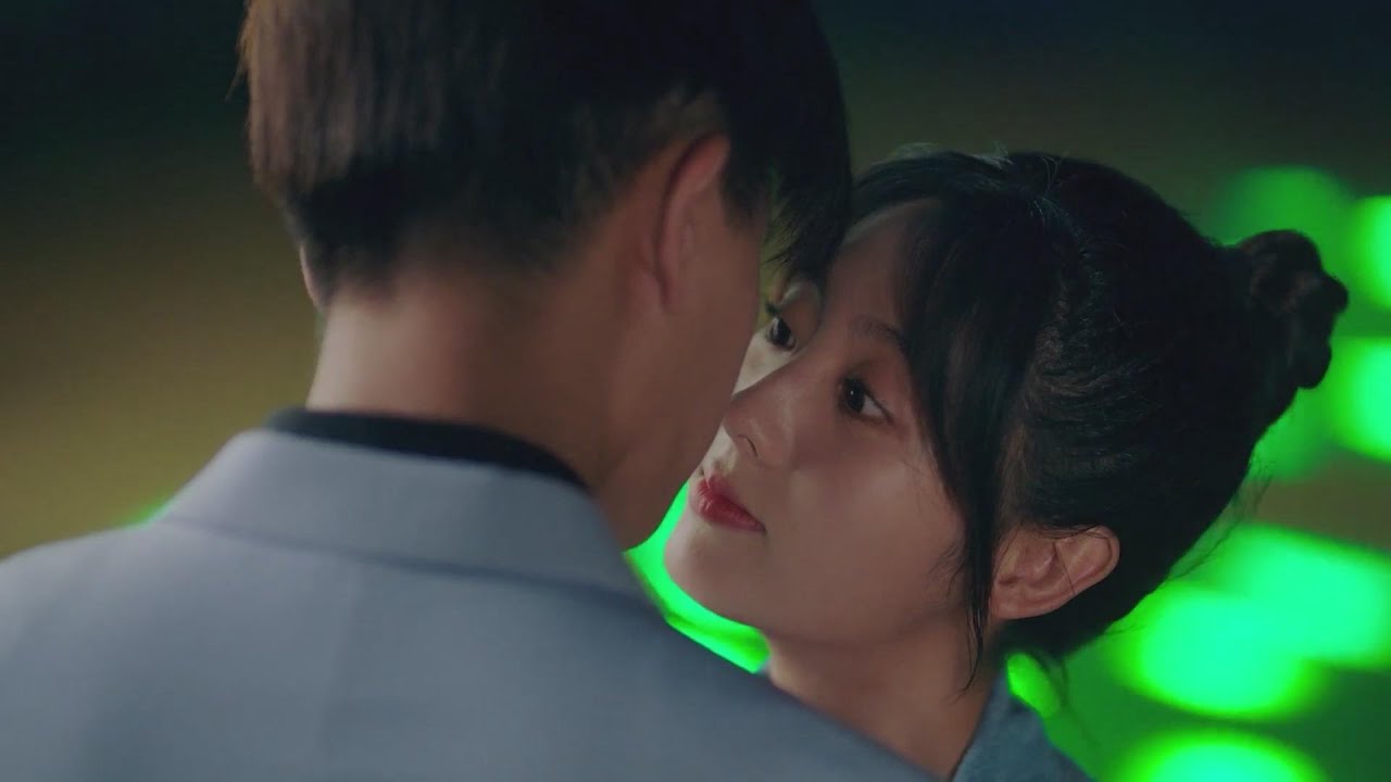 速看EP27🦎霸总高科技宠妻，灰姑娘开心的主动献吻，霸总口是心非：过分！🦎【乌鸦小姐与蜥蜴先生 miss crow with mr lizard】