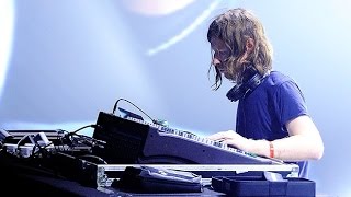 APHEX TWIN - Track No15 (Caustic Window)