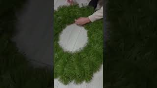 Making a Christmas Wreath 🎄✨#shorts#diychristmas#christmaswreath#handmade#christmasdecor
