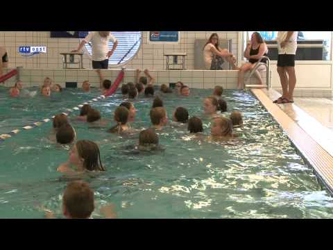 Zwembad Staphorst heeft landelijke aftrap van zwemvierdaagse