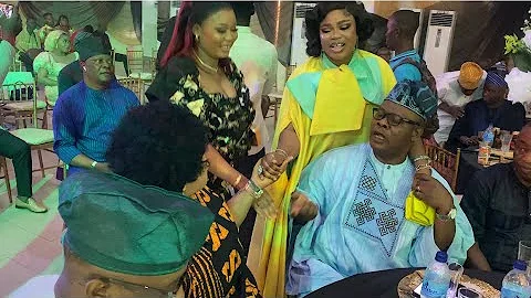 ENIOLA AJAO GREETS YINKA QUADRI & JAIYE KUTI SPECIALLY AT ODUNLADE ADEKOLA OAFP AWARDS